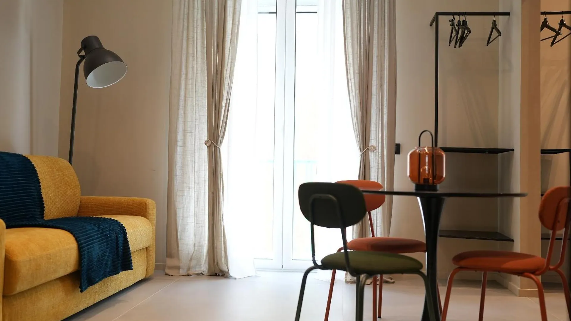 Alma House Apartment Naples 0*,